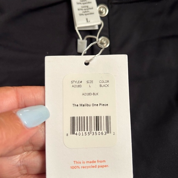 Andie BLACK The Malibu One Piece Swimsuit🆕 - Picture 5 of 8